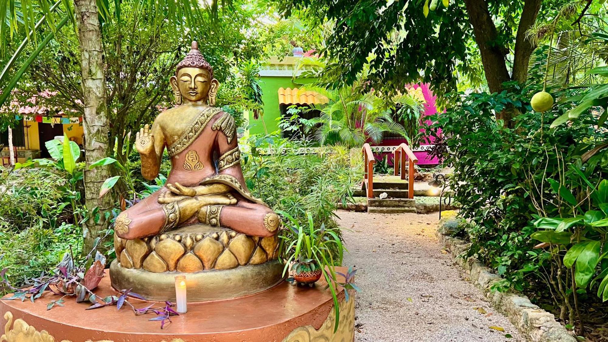 Gardenhotel Macan Che B&B Izamal Exterior foto